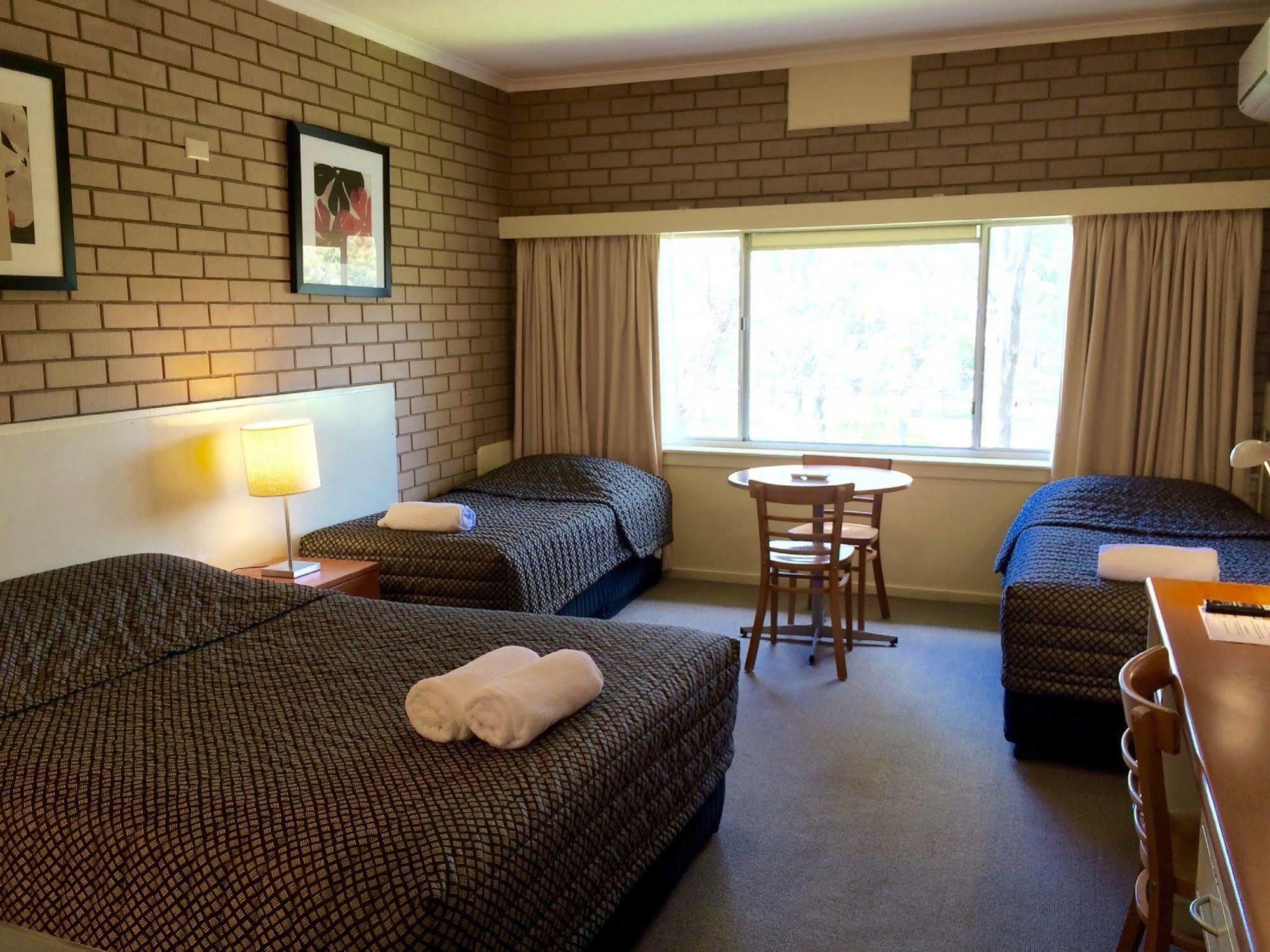 Parkview Motor Inn And Apartments Вангаратта Екстер'єр фото